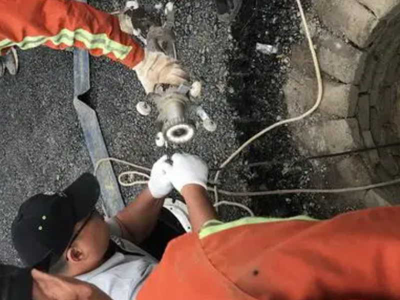 广州市荔湾区中山八路疏通下水道