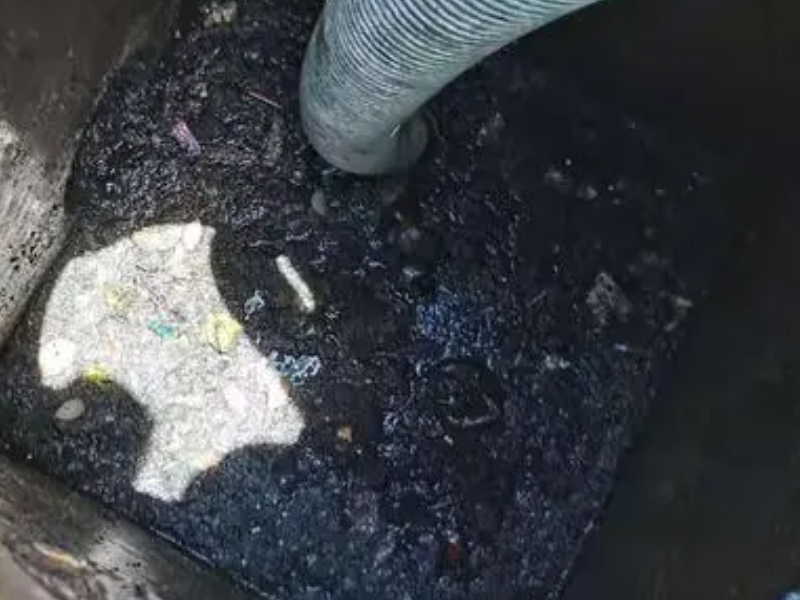广州荔湾文昌南路高压通下水道、清理粪池泥浆