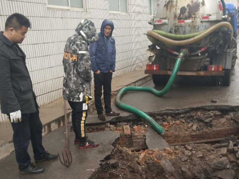 广州市荔湾区疏通下水道改修屋内外排水管